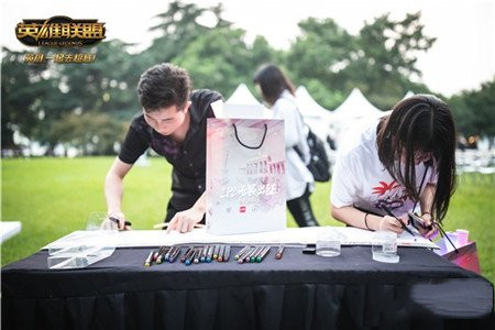 寒烟柔现身无畏出征杭州站 伴西湖圆满落幕